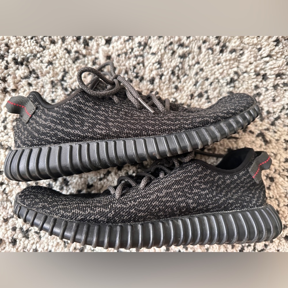 Size 11 2023Yeezy Boost 350 'Pirate Black' 2023